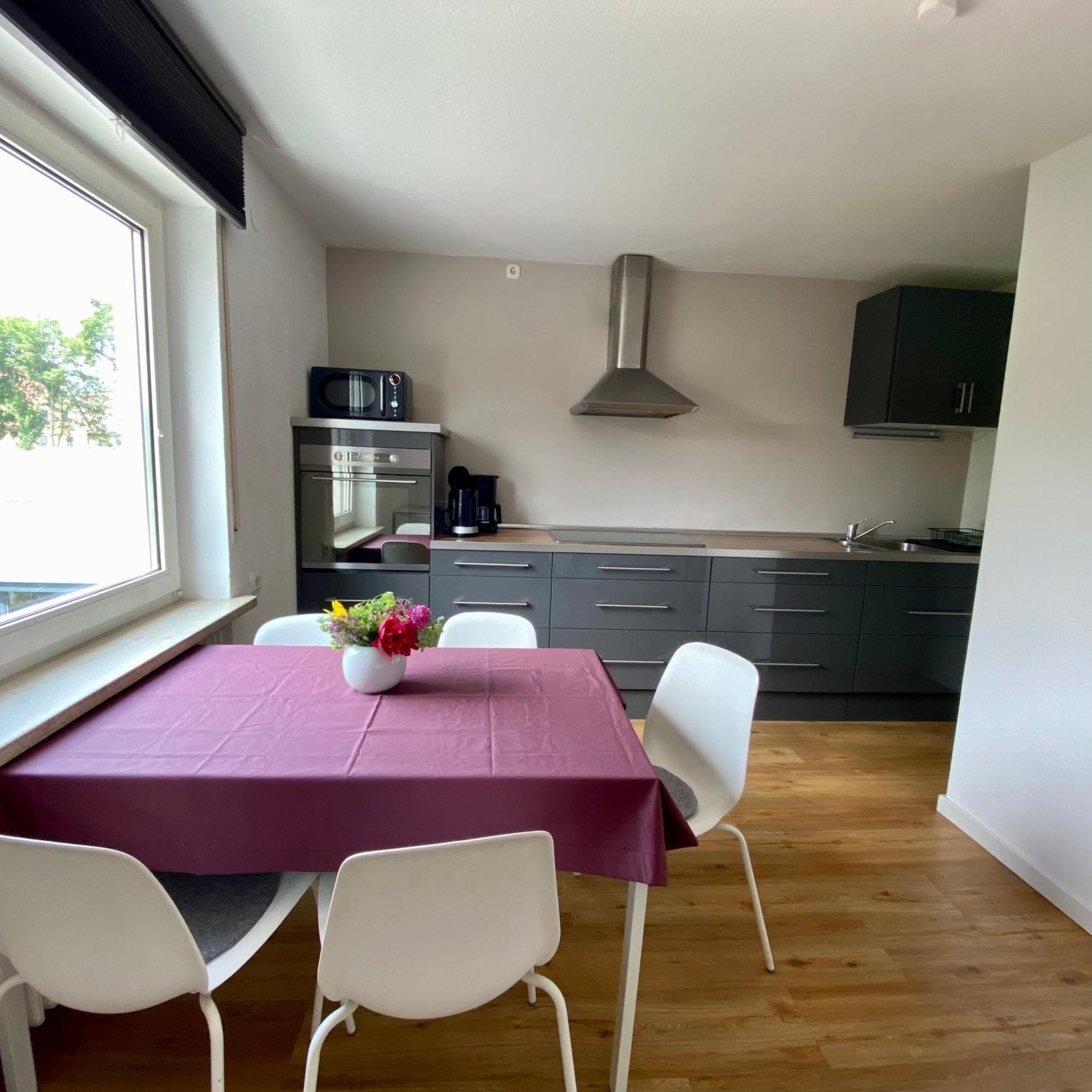 Urbanapartments Memmingen - Mit Kueche & Parkplatz Ngoại thất bức ảnh
